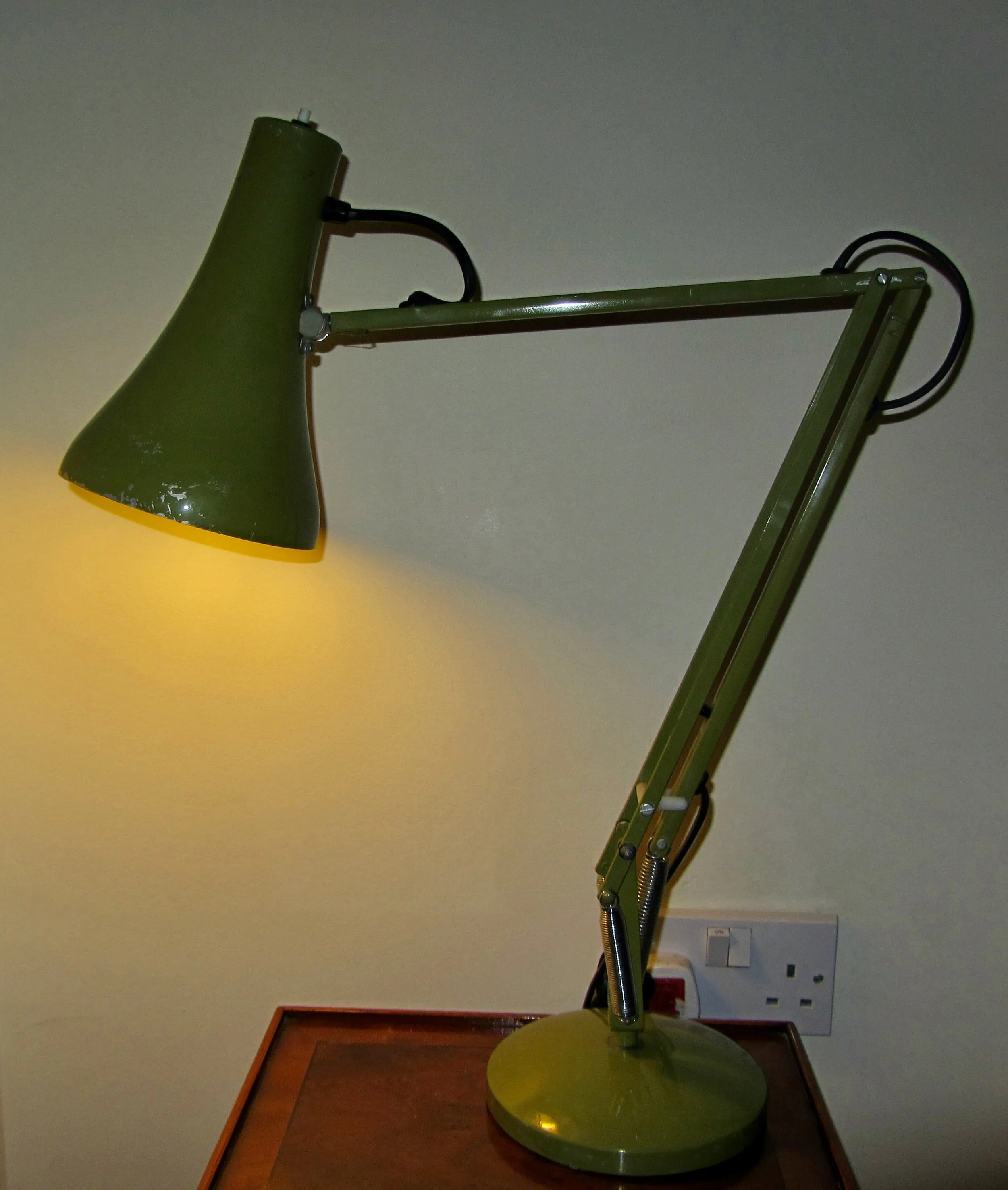 1970's Green Model 90 Anglepoise® Herbert Terry Desk Lamp