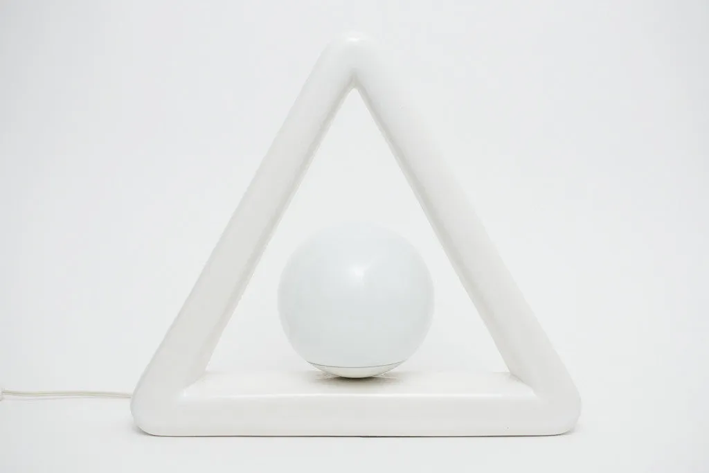 Mod Triangle Lamp