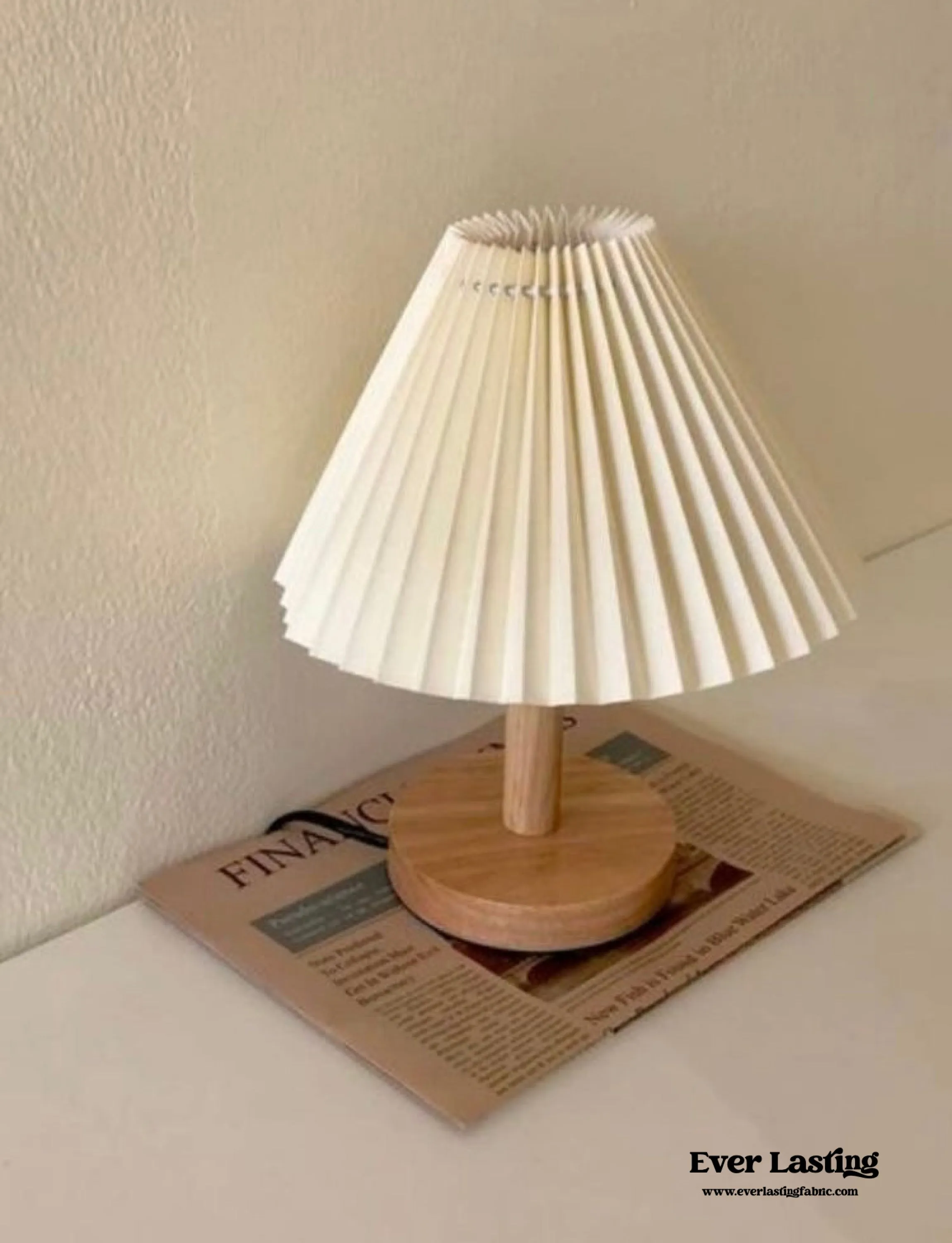 Oak Wood Table Lamp (4 Colors)