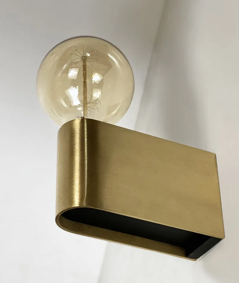 Oslo Wall Lamp