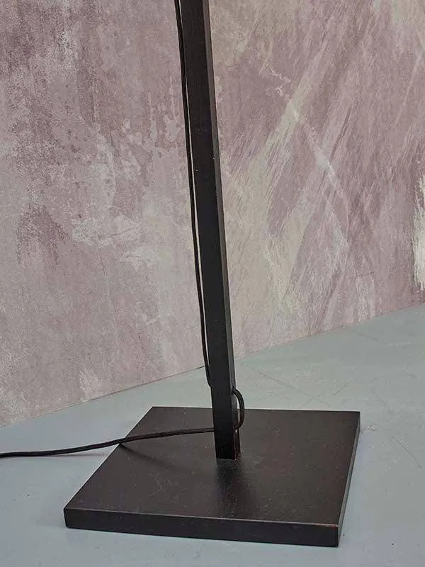 Tanami Straight Floor Lamp