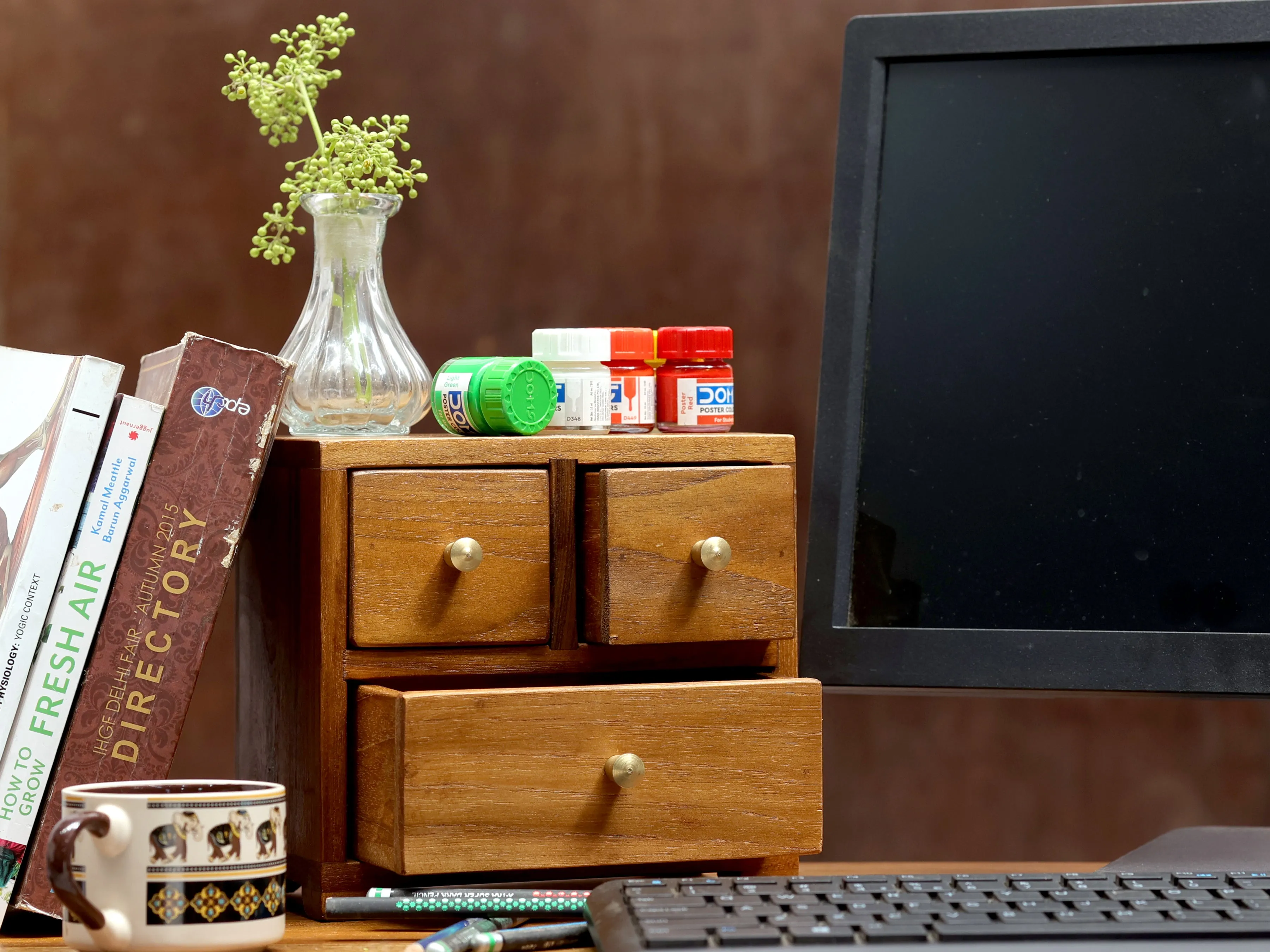 Three Compartment Quirky Desk Organizer (Natural)